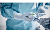 Концепция Biogel с перчатками и хирургическими костюмами
